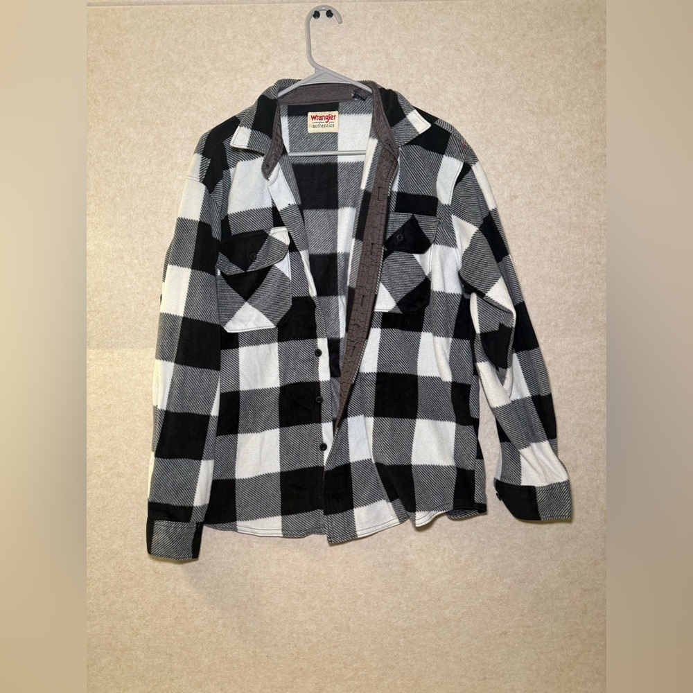 Wrangler Authentics Fleece Black & White Checkered Flannel Button Up,Size L